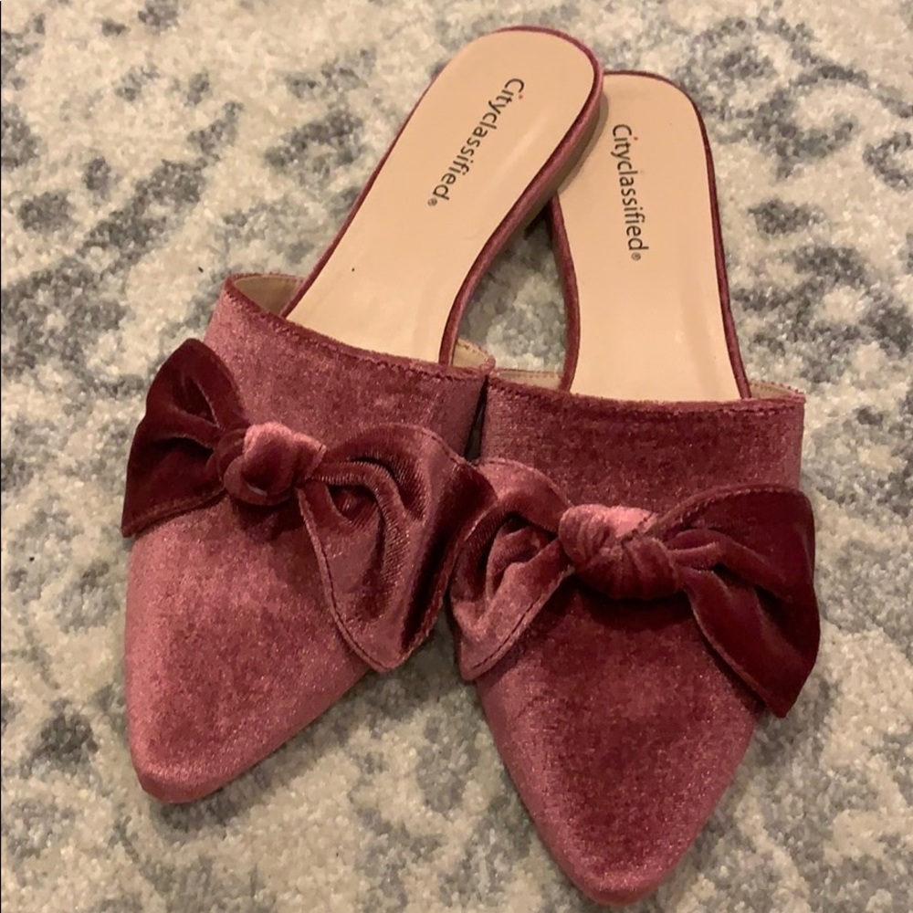 Adorable Velvet Bow Slip On Mules